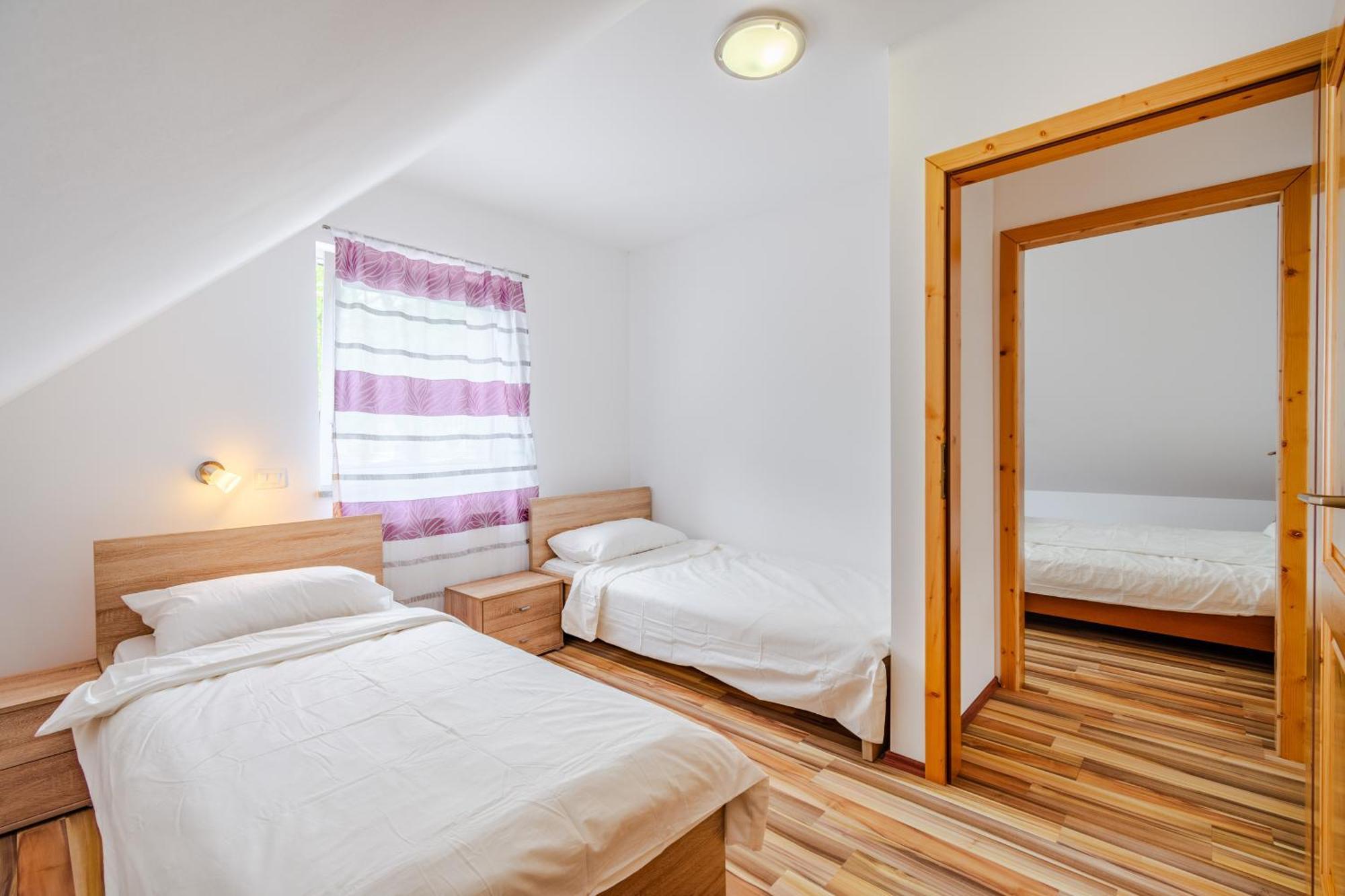Apartment Pr' Stajercu With Free Onsite Parking Bovec Luaran gambar
