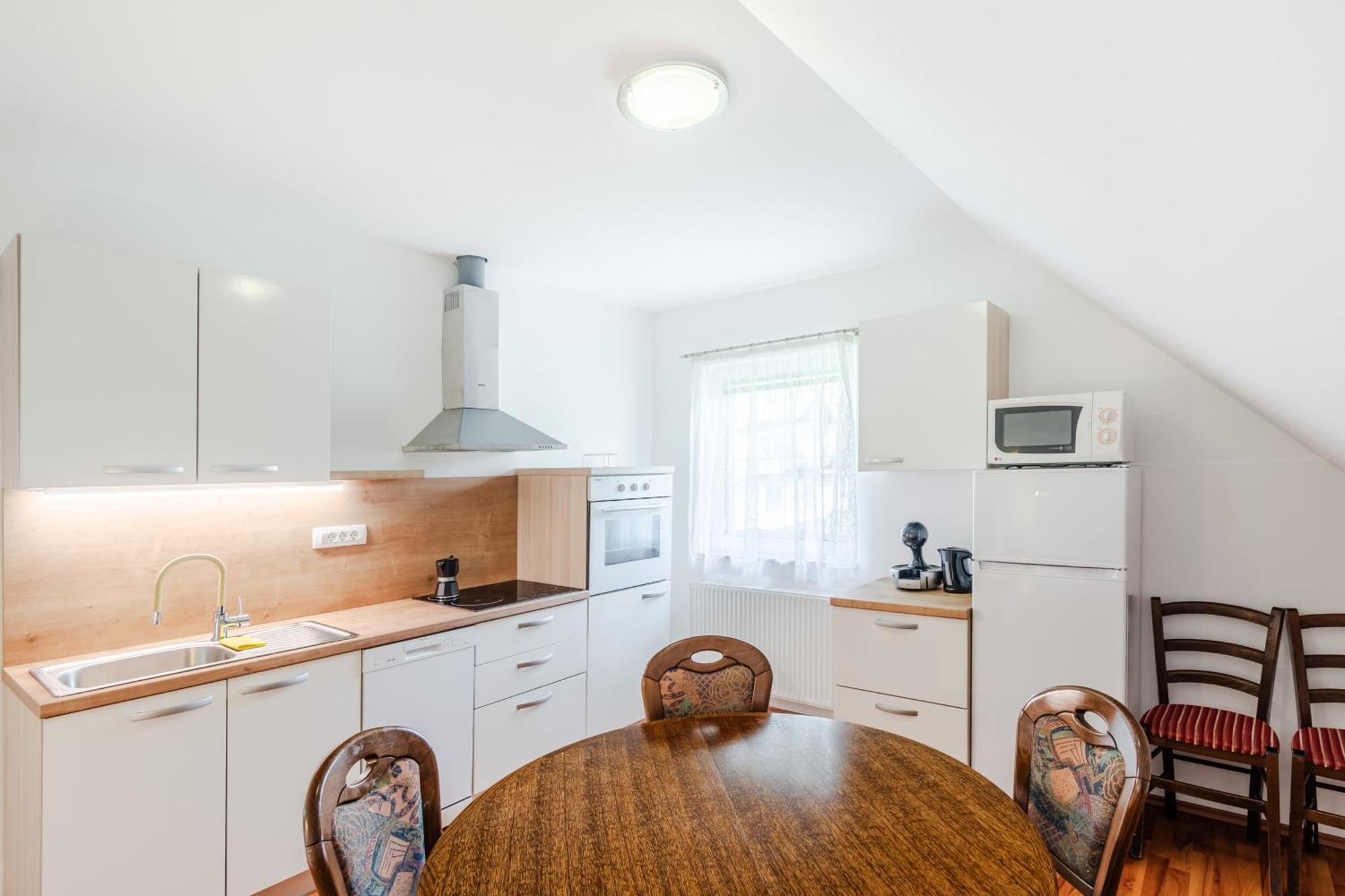 Apartment Pr' Stajercu With Free Onsite Parking Bovec Luaran gambar
